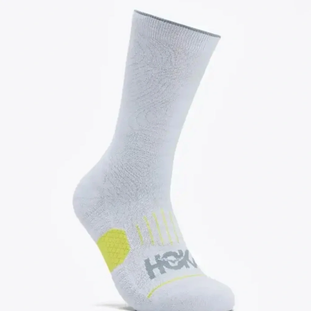 HOKA NWOT 3 pair All Gender Crew Run Socks Large Black Gray Charcoal Unisex - Picture 3 of 3